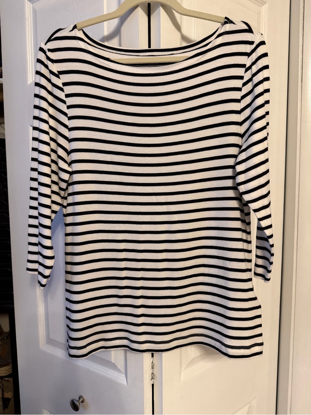 Amazon Essentials Women's Slim-Fit 3/4 Sleeve Boat Neck Cotton Modal Top, XL